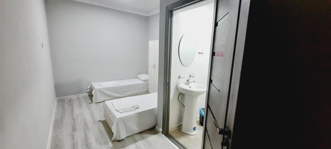 Vip Hostel Turkistan Eksteriør bilde